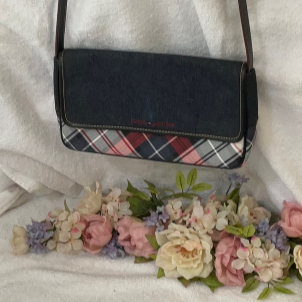 TOMMY HILFIGER CROSSBODY BAG